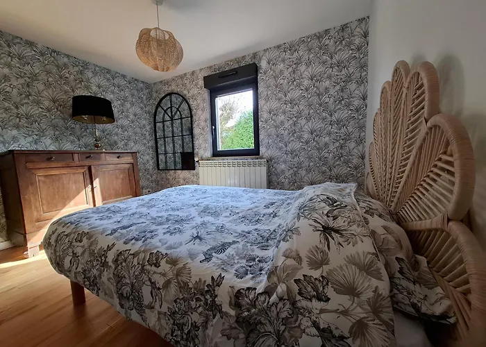 Chez Les Rene Holiday home Monetay-sur-Loire